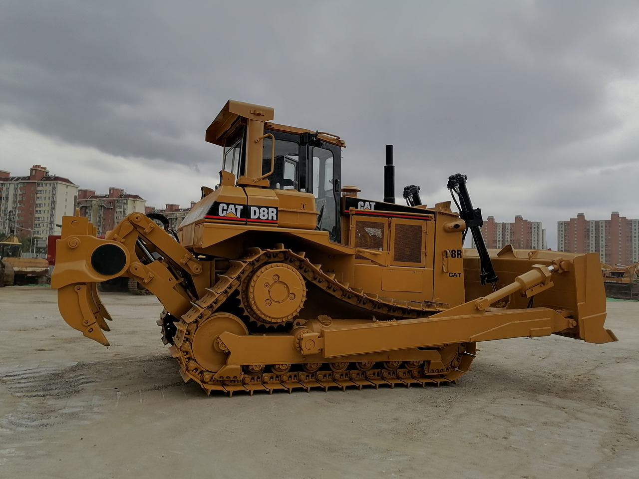 CATERPILLAR D8R Bulldozer Click for Discount - Бульдозер: фото 2 CATERPILLAR D8R Bulldozer Click for Discount - Бульдозер: фото 2