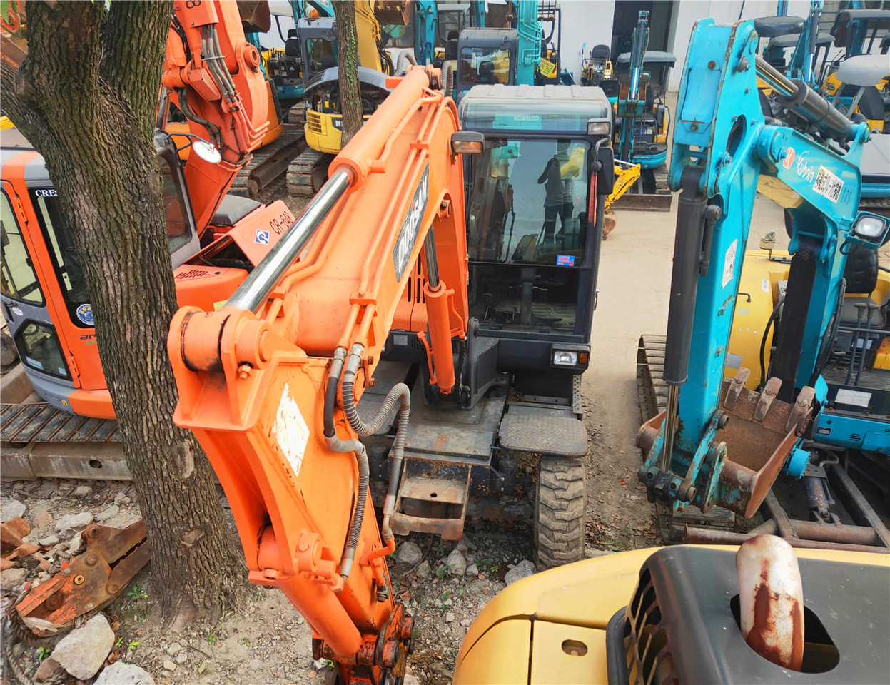 DOOSAN Mini Excavator DX60W Click Here for Discount - Мини-экскаватор: фото 4 DOOSAN Mini Excavator DX60W Click Here for Discount - Мини-экскаватор: фото 4