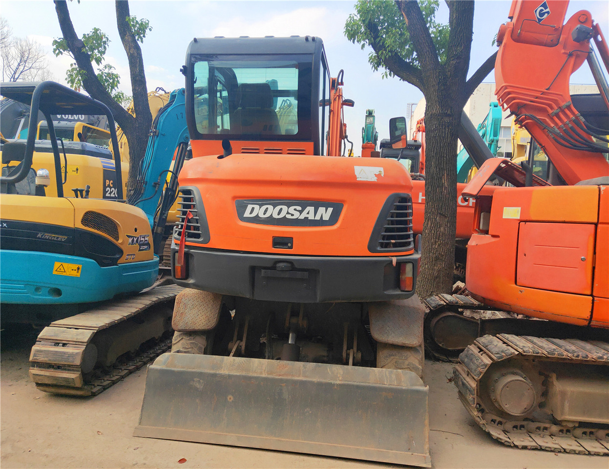 DOOSAN Mini Excavator DX60W Click Here for Discount - Мини-экскаватор: фото 3 DOOSAN Mini Excavator DX60W Click Here for Discount - Мини-экскаватор: фото 3