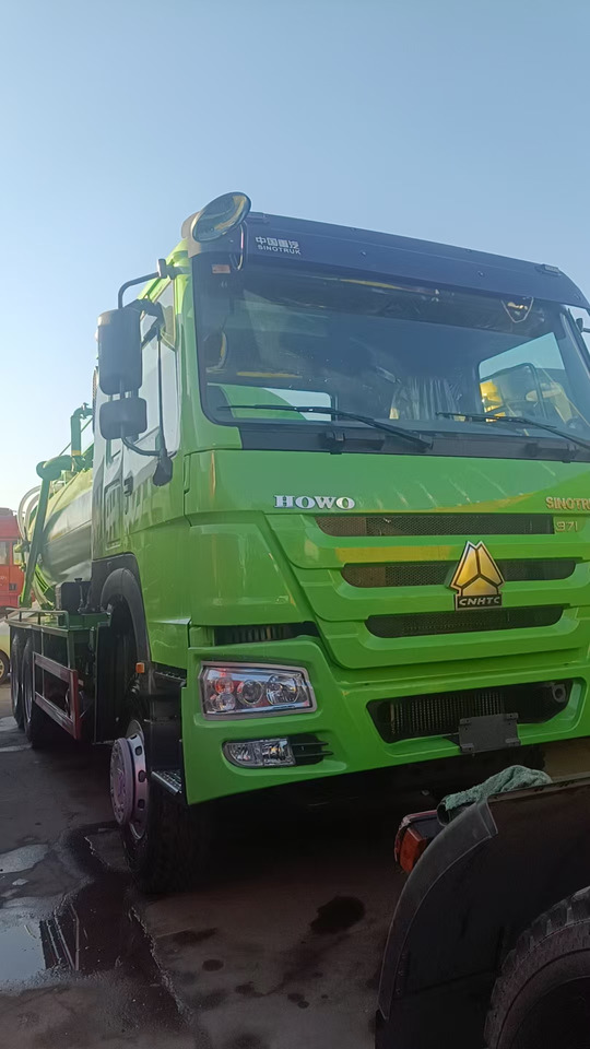 SINOTRUK HOWO Sewage Suction Truck 6*4 Click Here for Discount - Грузовик: фото 2 SINOTRUK HOWO Sewage Suction Truck 6*4 Click Here for Discount - Грузовик: фото 2