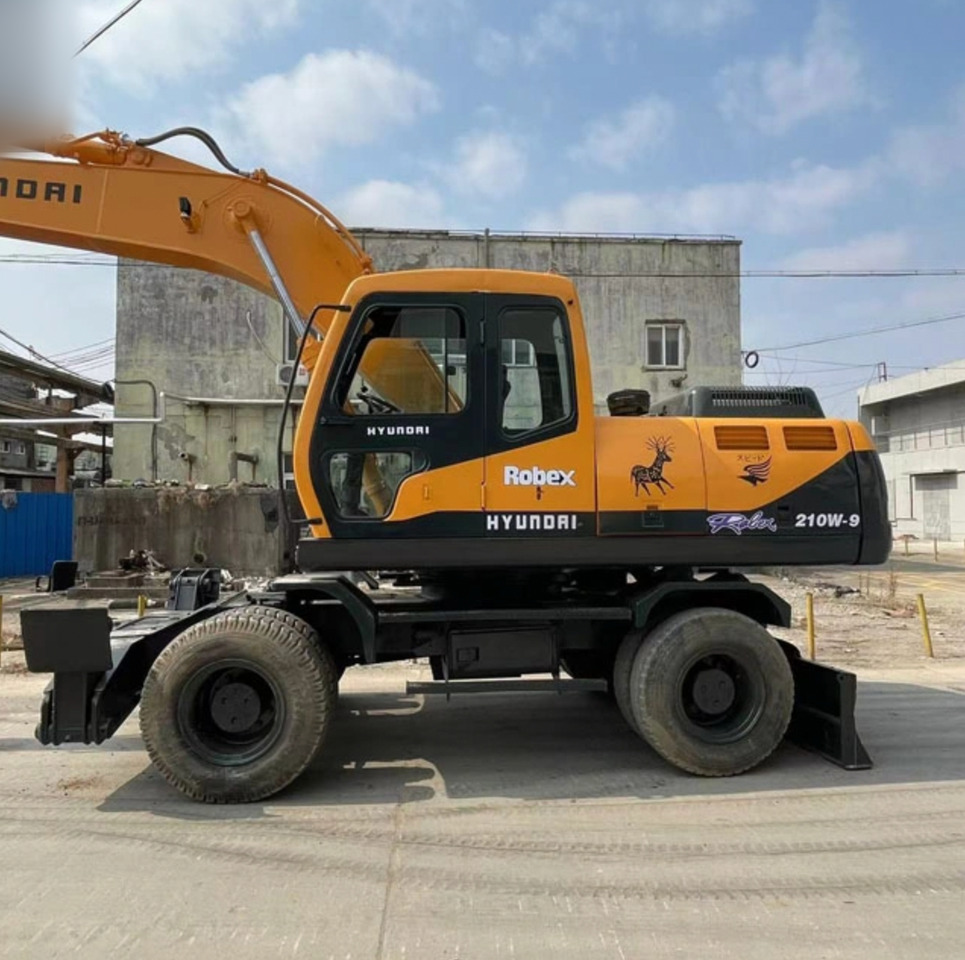 HYUNDAI R210W-9 - Гусеничный экскаватор: фото 3 HYUNDAI R210W-9 - Гусеничный экскаватор: фото 3