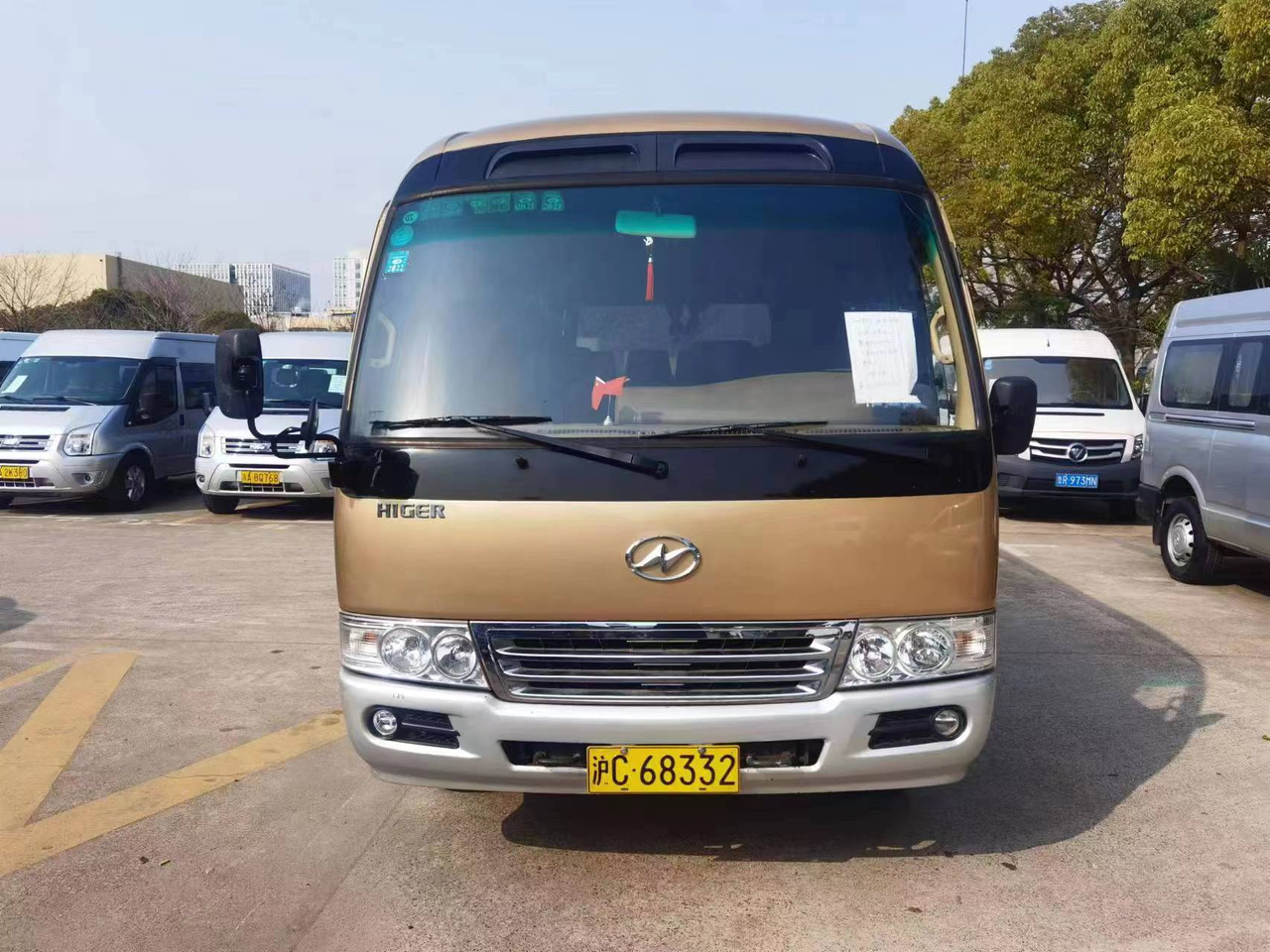 Higer 18-Seater Coach - Туристический автобус: фото 1 Higer 18-Seater Coach - Туристический автобус: фото 1