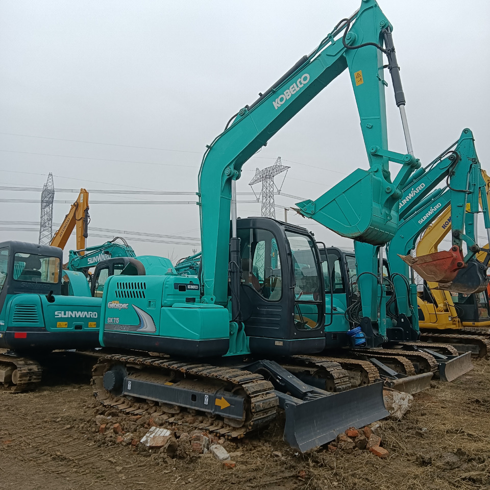 KOBELCO SK75-8 - Гусеничный экскаватор: фото 4 KOBELCO SK75-8 - Гусеничный экскаватор: фото 4
