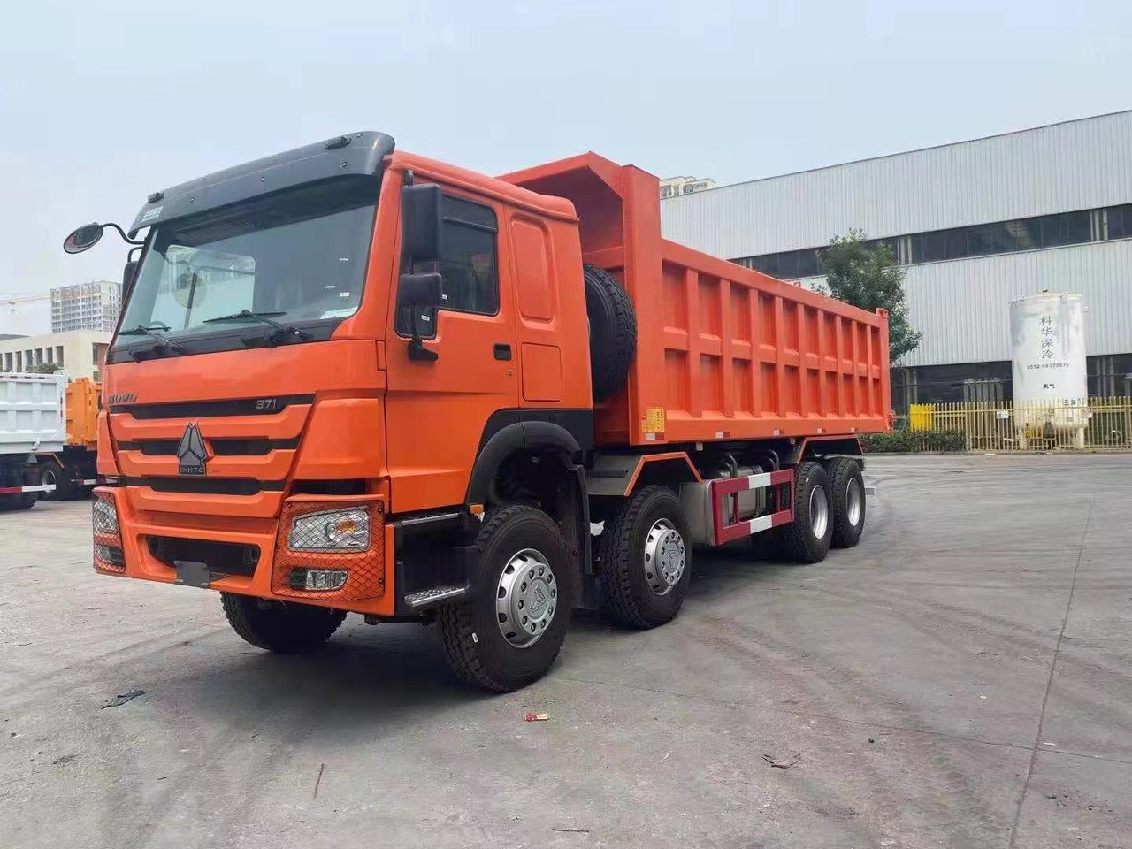 SINOTRUK HOWO 371 8X4 CLICK HERE FOR DISCOUNT - Самосвал: фото 5 SINOTRUK HOWO 371 8X4 CLICK HERE FOR DISCOUNT - Самосвал: фото 5