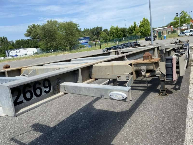 Semi-remorque 3 Essieux 38 TONNES CHARIOT COULISSANT - Полуприцеп-контейнеровоз/ Сменный кузов: фото 1 Semi-remorque 3 Essieux 38 TONNES CHARIOT COULISSANT - Полуприцеп-контейнеровоз/ Сменный кузов: фото 1