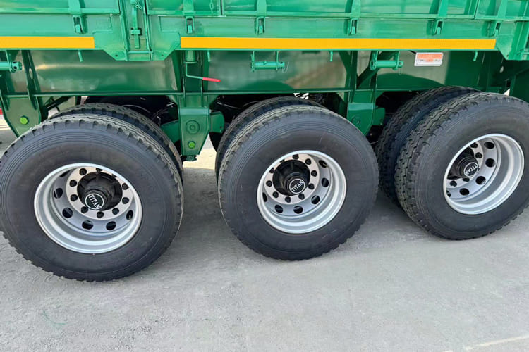 TITAN Side Door Trailer for Sale in Malawi - Полуприцеп бортовой/ Платформа: фото 2 TITAN Side Door Trailer for Sale in Malawi - Полуприцеп бортовой/ Платформа: фото 2