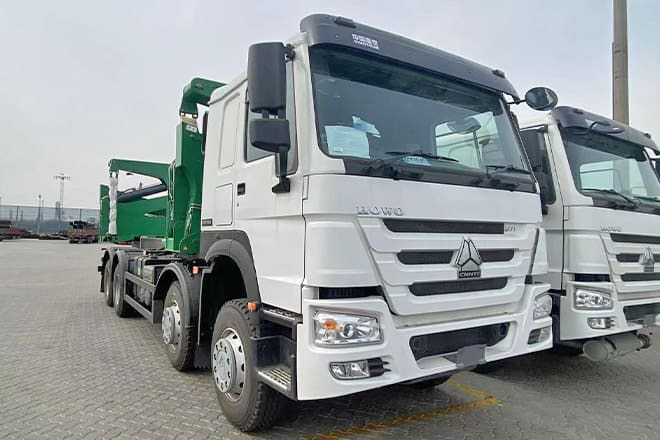 XCMG 20Ft Container Side Loader Truck for Sale in Tanzania - Грузовик-контейнеровоз/ Сменный кузов: фото 2 XCMG 20Ft Container Side Loader Truck for Sale in Tanzania - Грузовик-контейнеровоз/ Сменный кузов: фото 2