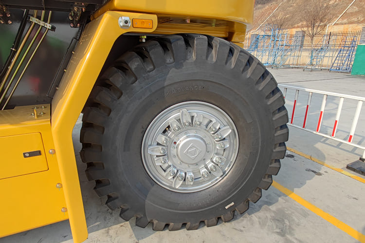 XCMG XCMG Container Reach Stacker and Container Handler Price - Контейнерный погрузчик: фото 5 XCMG XCMG Container Reach Stacker and Container Handler Price - Контейнерный погрузчик: фото 5