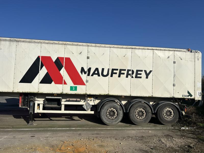 Stas S339CX - Самосвальный полуприцеп: фото 4 Stas S339CX - Самосвальный полуприцеп: фото 4