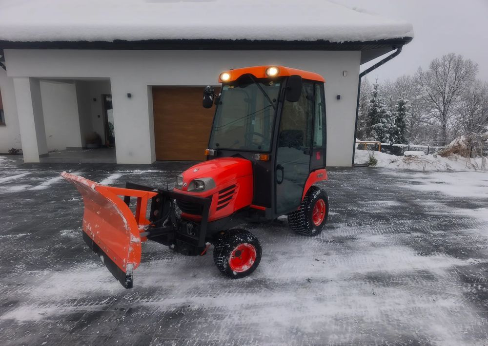 Kubota BX350 4x4 Traktorek komunalny kosiarka pług piaskarka pełen osprzęt - Коммунальный трактор: фото 1 Kubota BX350 4x4 Traktorek komunalny kosiarka pług piaskarka pełen osprzęt - Коммунальный трактор: фото 1