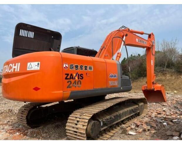 2023 Hitachi ZX240-3 - Гусеничный экскаватор: фото 2 2023 Hitachi ZX240-3 - Гусеничный экскаватор: фото 2