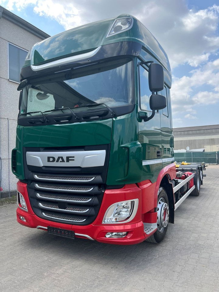 DAF XF 480 FAN SSC BDF C715/745 + Intarder + 2x Tank - Грузовик-контейнеровоз/ Сменный кузов: фото 1 DAF XF 480 FAN SSC BDF C715/745 + Intarder + 2x Tank - Грузовик-контейнеровоз/ Сменный кузов: фото 1