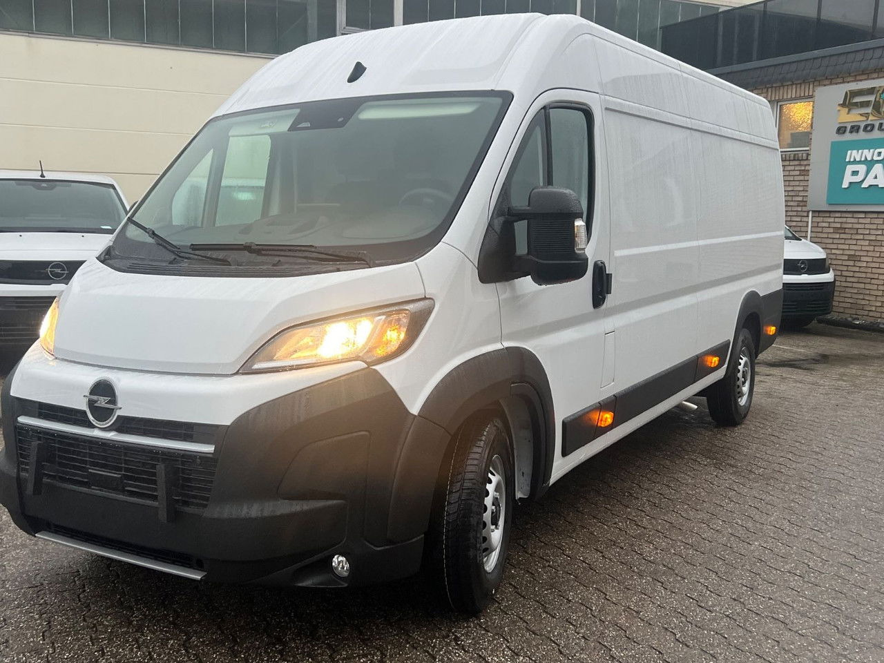 Opel Kasten 3,5 L4 H2 PS 180 Automatik+AHK Kasten 3,5 L4 H2 PS 180 Automatik+AHK - Цельнометаллический фургон: фото 1 Opel Kasten 3,5 L4 H2 PS 180 Automatik+AHK Kasten 3,5 L4 H2 PS 180 Automatik+AHK - Цельнометаллический фургон: фото 1