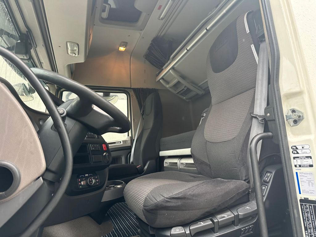 DAF XF 460 SpaceCab Retarder TÜV neu DAF XF 460 SpaceCab Retarder - Грузовик-контейнеровоз/ Сменный кузов: фото 5 DAF XF 460 SpaceCab Retarder TÜV neu DAF XF 460 SpaceCab Retarder - Грузовик-контейнеровоз/ Сменный кузов: фото 5