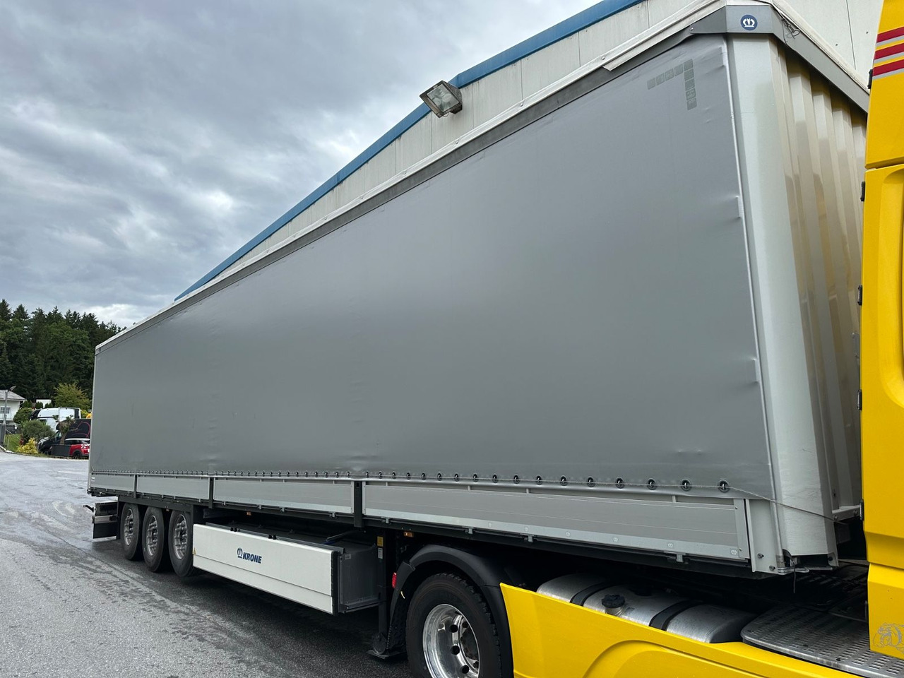 Krone SD 27 Bordwand Pal-K.asten Lift XL-Code - Тентованный полуприцеп: фото 2 Krone SD 27 Bordwand Pal-K.asten Lift XL-Code - Тентованный полуприцеп: фото 2