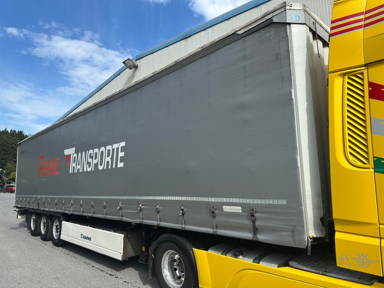 Krone SD 27 Pal-Kasten Lift XL-Cert. Standard - Тентованный полуприцеп: фото 2 Krone SD 27 Pal-Kasten Lift XL-Cert. Standard - Тентованный полуприцеп: фото 2