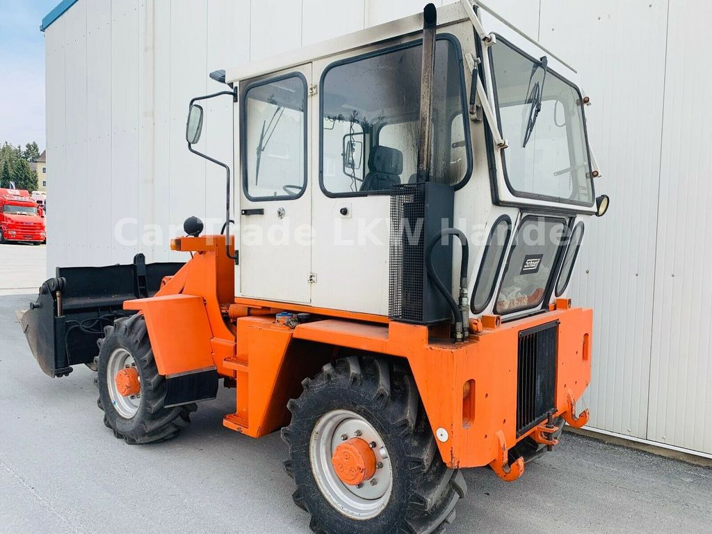 Schaeff SKB 902 Schaeff SKB 902 - Экскаватор-погрузчик: фото 4 Schaeff SKB 902 Schaeff SKB 902 - Экскаватор-погрузчик: фото 4