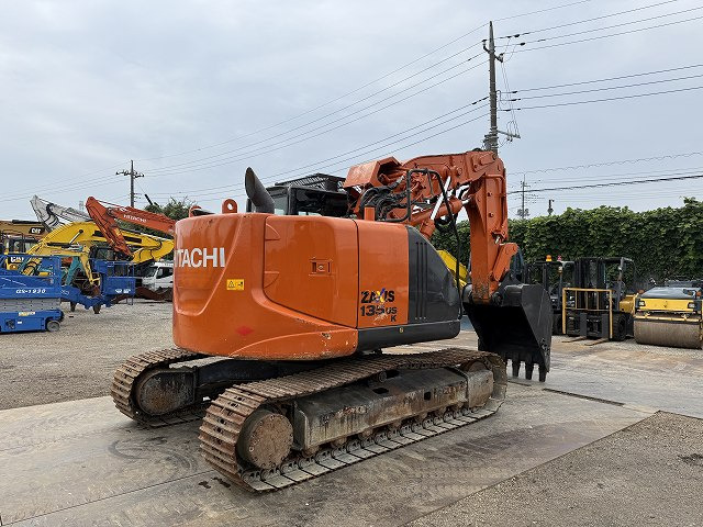 HITACHI ZX135USK-5B - Гусеничный экскаватор: фото 4 HITACHI ZX135USK-5B - Гусеничный экскаватор: фото 4