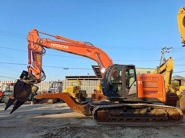 HITACHI ZX225USRLCMH-5B - Гусеничный экскаватор: фото 2 HITACHI ZX225USRLCMH-5B - Гусеничный экскаватор: фото 2