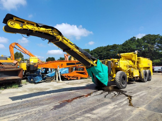 KOMATSU GC380F-2 - Дорожная фреза: фото 5 KOMATSU GC380F-2 - Дорожная фреза: фото 5