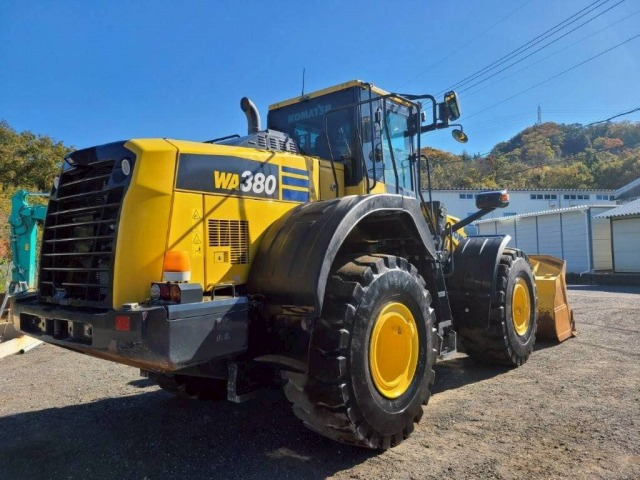 KOMATSU WA380-8 - Колёсный погрузчик: фото 5 KOMATSU WA380-8 - Колёсный погрузчик: фото 5