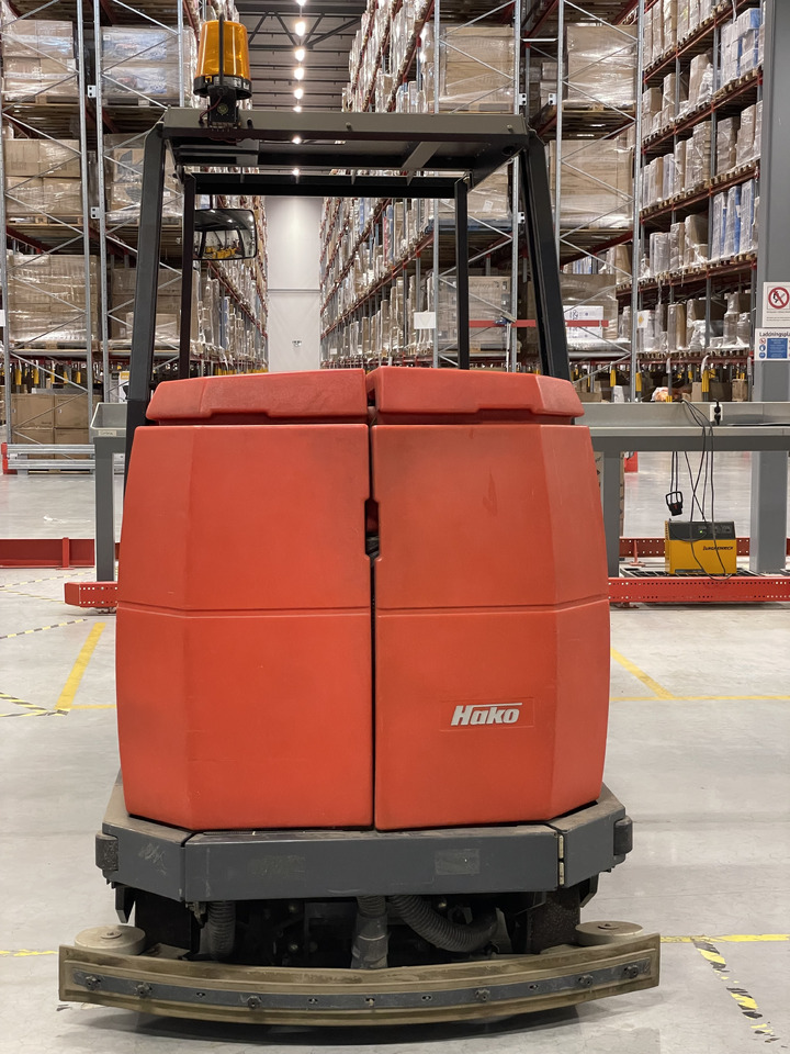 Hako Hakomatic B 1100 - Промышленная подметальная машина: фото 4 Hako Hakomatic B 1100 - Промышленная подметальная машина: фото 4