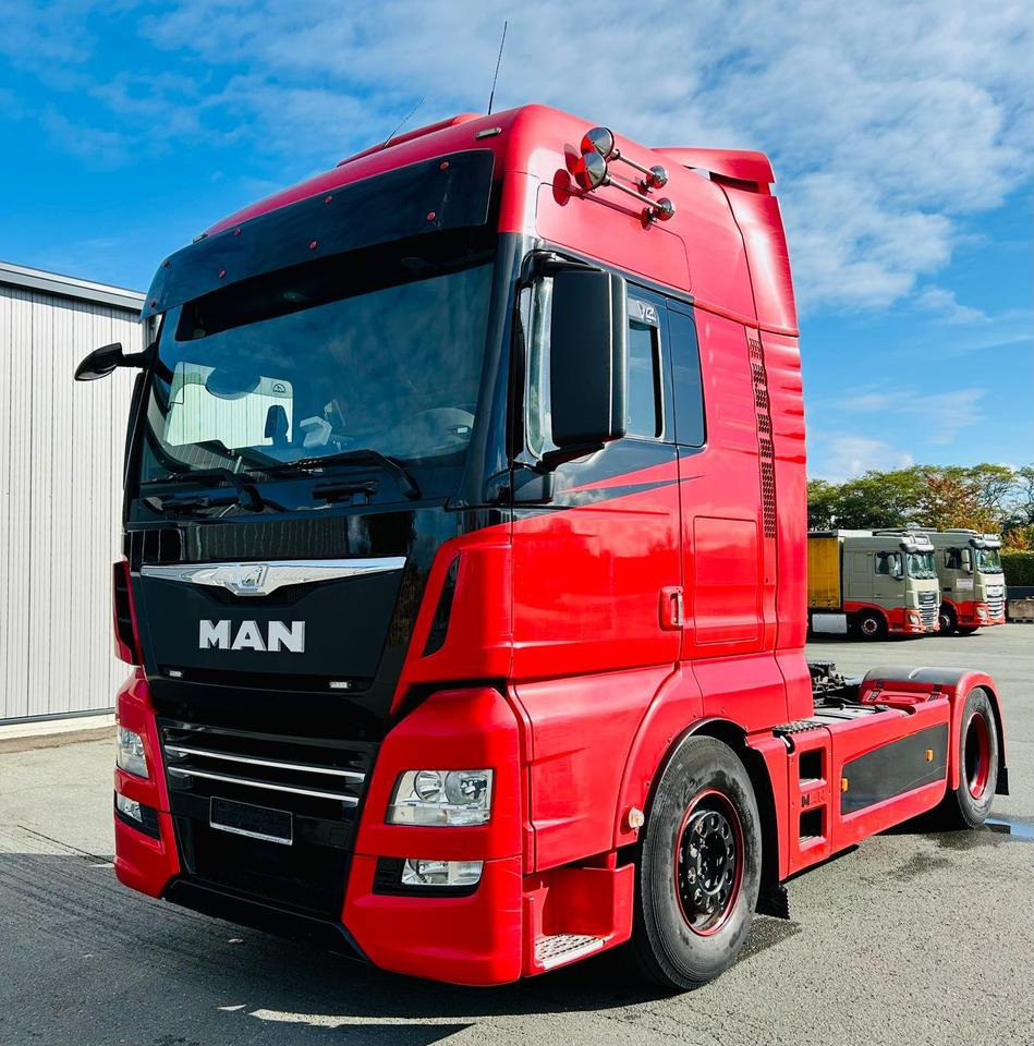 MAN TGX 18.500 4x2 LLS + XXL + Leder + Autom. + Voll-Verkleidung - Тягач: фото 1 MAN TGX 18.500 4x2 LLS + XXL + Leder + Autom. + Voll-Verkleidung - Тягач: фото 1