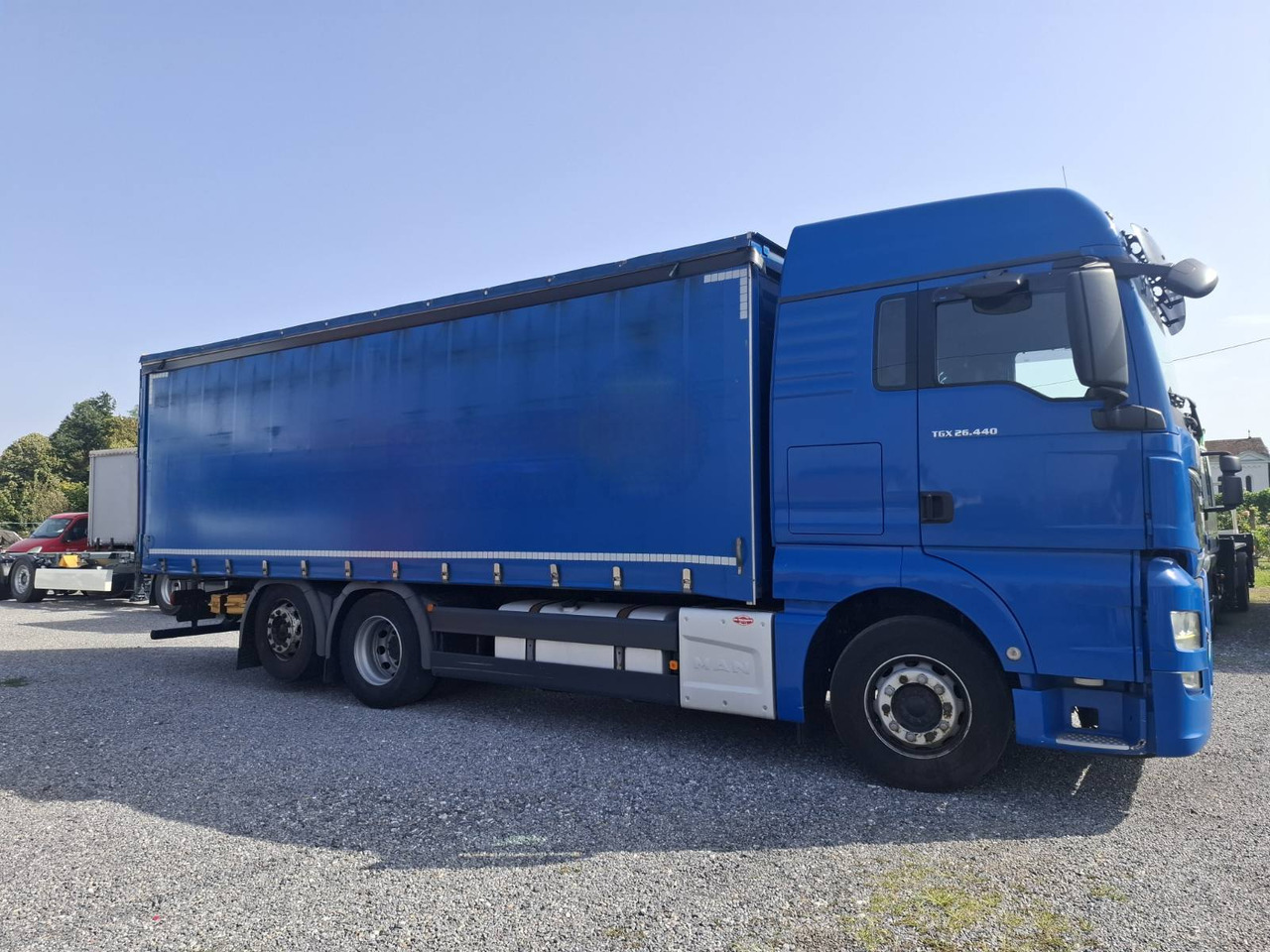 MAN TGX 26.440 E6 - Тентованный грузовик: фото 4 MAN TGX 26.440 E6 - Тентованный грузовик: фото 4