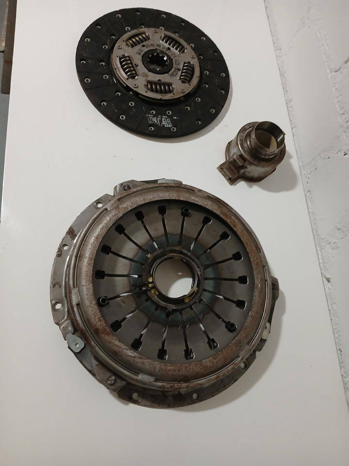 Clutchkit DT790503 for IVECO Eurocargo  - Трансмиссия: фото 1 Clutchkit DT790503 for IVECO Eurocargo  - Трансмиссия: фото 1