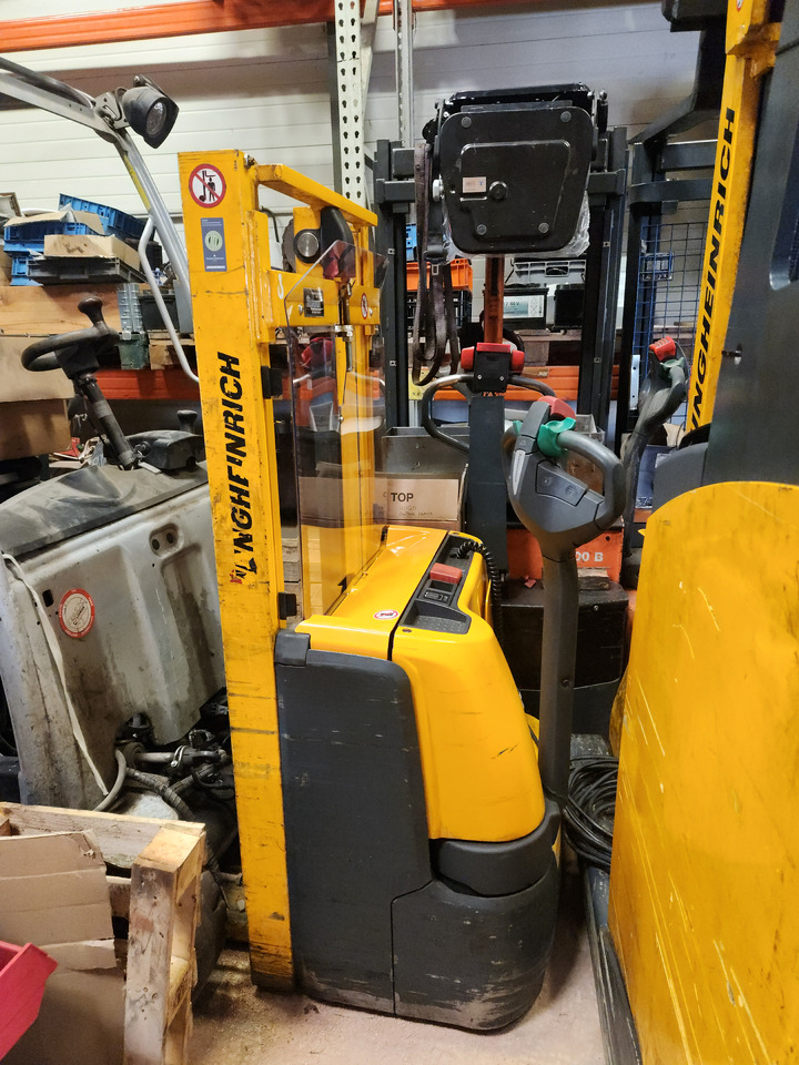 JUNGHEINRICH EJC110 250ZT - Штабелер: фото 1 JUNGHEINRICH EJC110 250ZT - Штабелер: фото 1