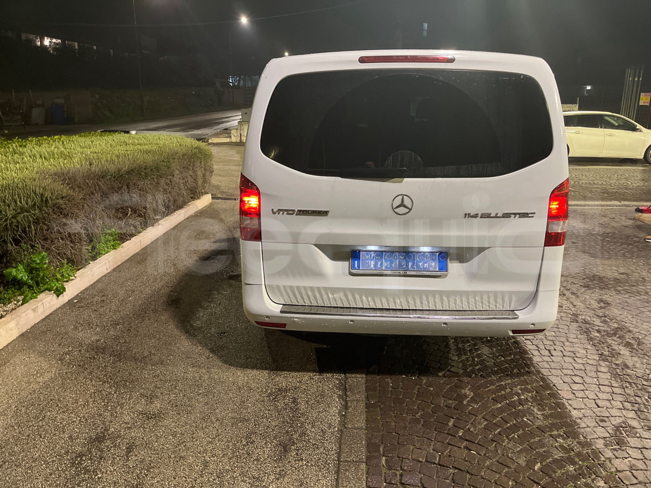 Mercedes-Benz Vito Tourer - Микроавтобус, Пассажирский фургон: фото 5 Mercedes-Benz Vito Tourer - Микроавтобус, Пассажирский фургон: фото 5