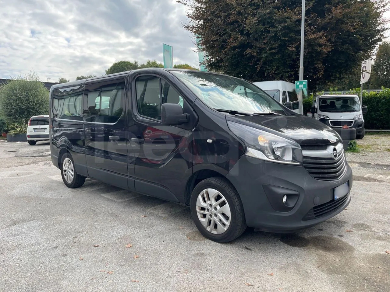 Opel Vivaro - B - Пригородный автобус: фото 1 Opel Vivaro - B - Пригородный автобус: фото 1