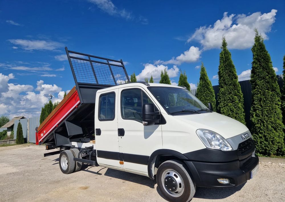 Iveco 35c15 - Малотоннажный самосвал: фото 1 Iveco 35c15 - Малотоннажный самосвал: фото 1