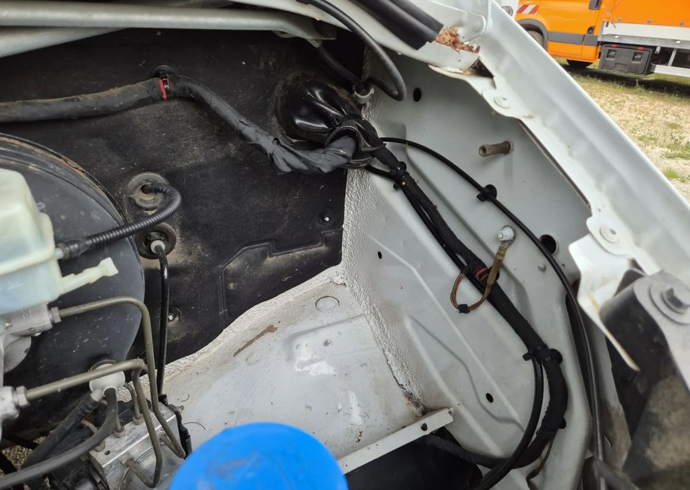 Малотоннажный бортовой грузовик Mercedes-Benz 316CDI 2.2 160KM: фото 17