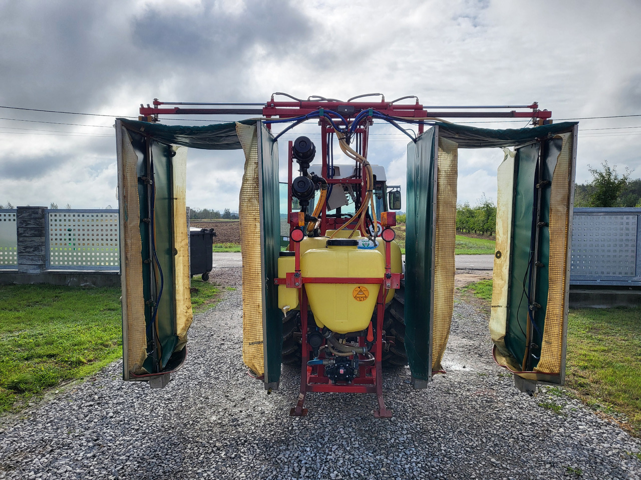 LiPCO T5G A2 Tunelspritze opryskiwacz tunelowy - Навесной опрыскиватель: фото 1 LiPCO T5G A2 Tunelspritze opryskiwacz tunelowy - Навесной опрыскиватель: фото 1