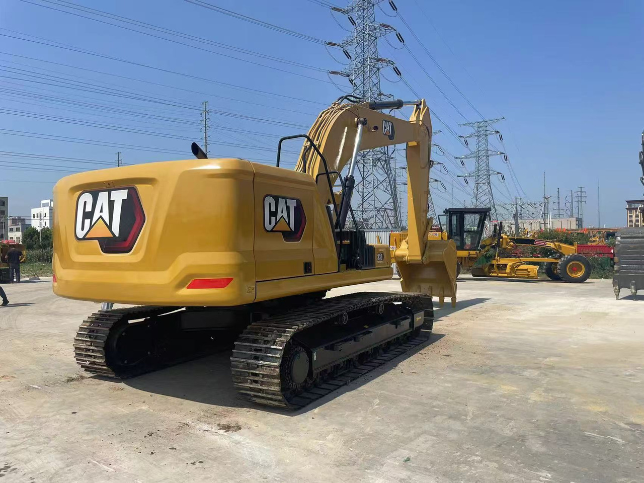 CATERPILLAR 330GC - Гусеничный экскаватор: фото 2 CATERPILLAR 330GC - Гусеничный экскаватор: фото 2