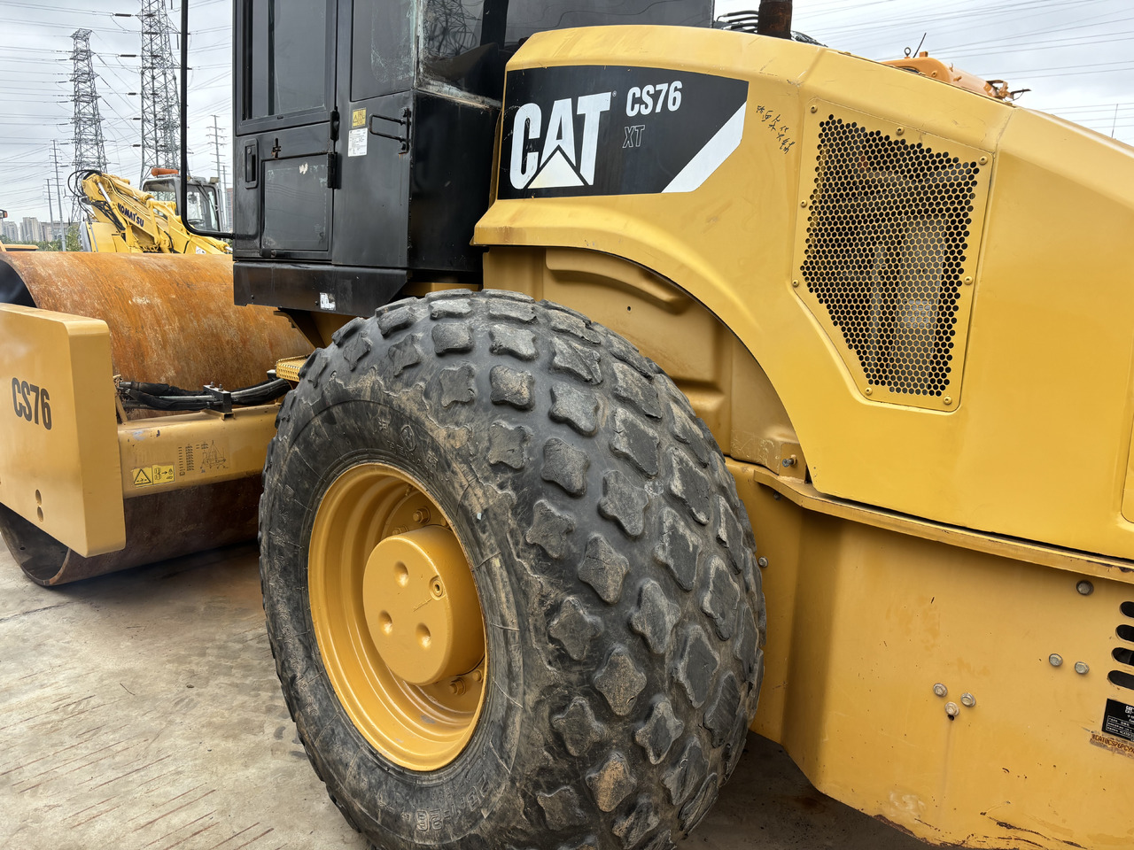 CATERPILLAR CS76 - Дорожный каток: фото 3 CATERPILLAR CS76 - Дорожный каток: фото 3
