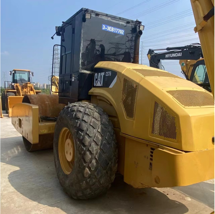 CATERPILLAR CS76 - Дорожный каток: фото 4 CATERPILLAR CS76 - Дорожный каток: фото 4