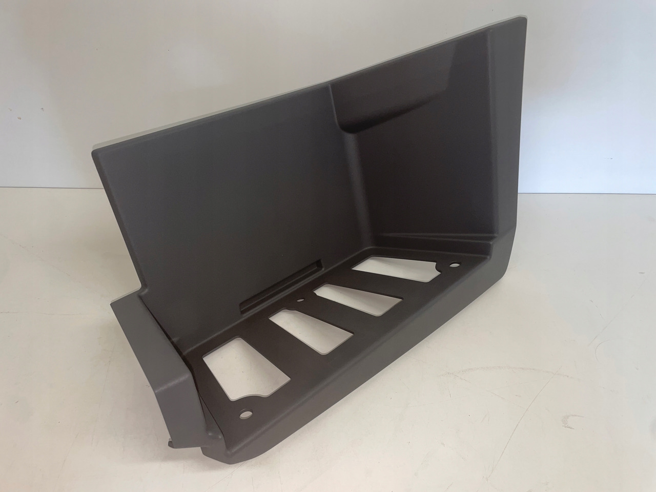 DOLNY STOPIEŃ STOPNICA MAN TGL TGM TGL-3 81615200327 - Боковая подножка для Грузовиков: фото 2 DOLNY STOPIEŃ STOPNICA MAN TGL TGM TGL-3 81615200327 - Боковая подножка для Грузовиков: фото 2