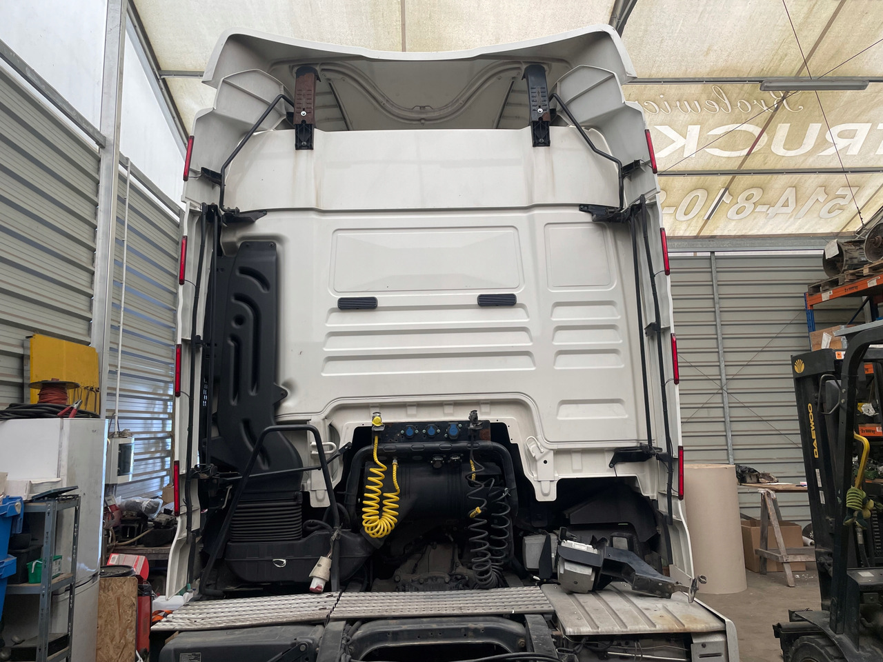 GOŁA KABINA MAN TGX XLX BIAŁA EURO 6 KOLOR RAL 9010 - Кабина для Грузовиков: фото 2 GOŁA KABINA MAN TGX XLX BIAŁA EURO 6 KOLOR RAL 9010 - Кабина для Грузовиков: фото 2