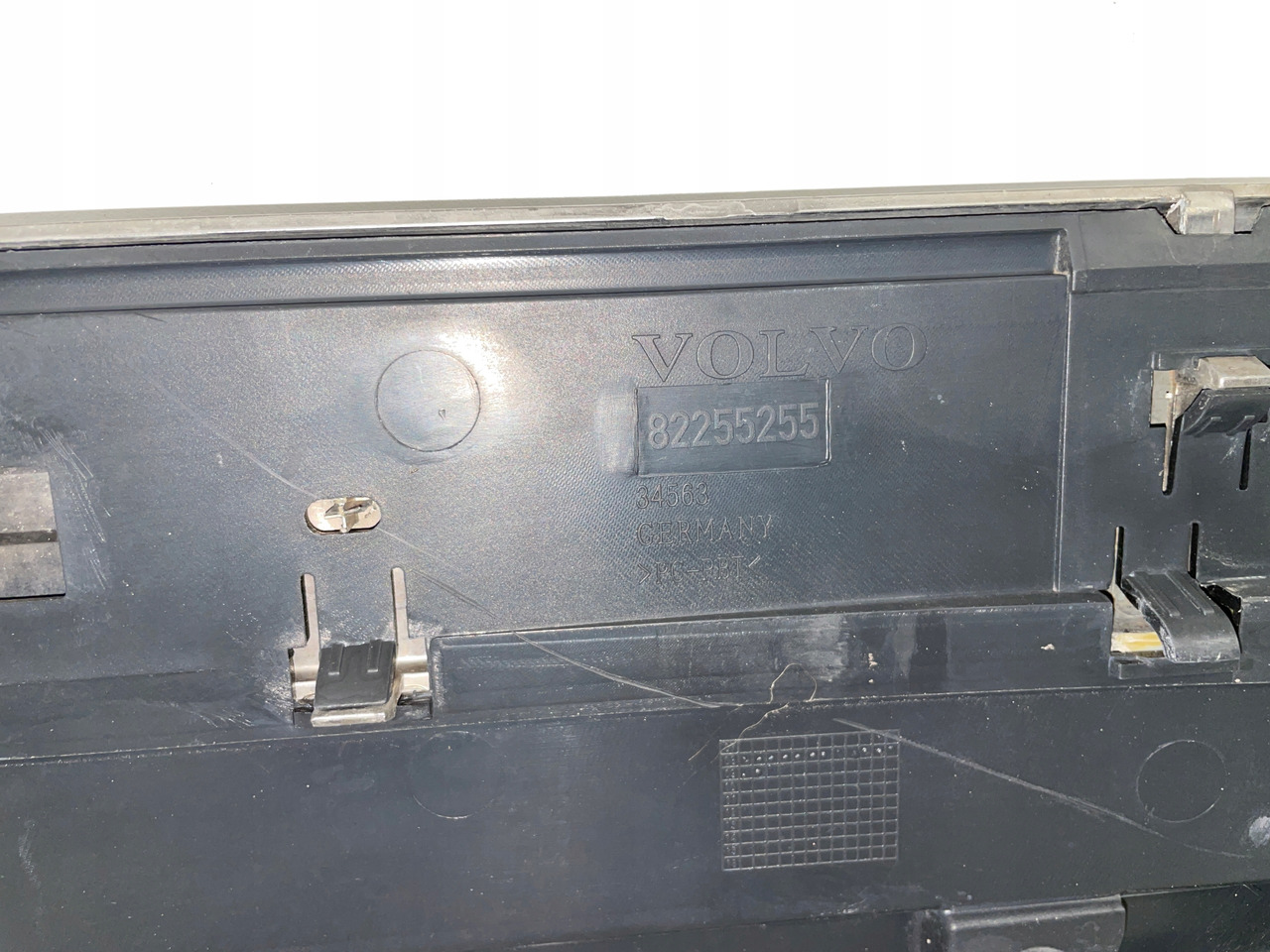 GRILL MASKI ATRAPA VOLVO FH13 FH 13 82255255 - Капот для Грузовиков: фото 3 GRILL MASKI ATRAPA VOLVO FH13 FH 13 82255255 - Капот для Грузовиков: фото 3