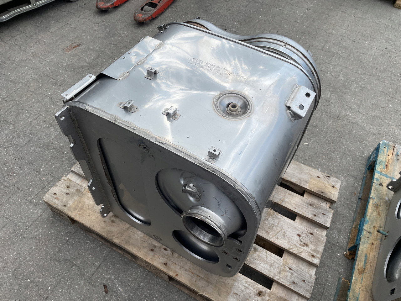 KATALIZATOR KOMPLETNY WYDECH MAN TGX TGS EURO 6 81151036131 - Катализатор для Грузовиков: фото 4 KATALIZATOR KOMPLETNY WYDECH MAN TGX TGS EURO 6 81151036131 - Катализатор для Грузовиков: фото 4