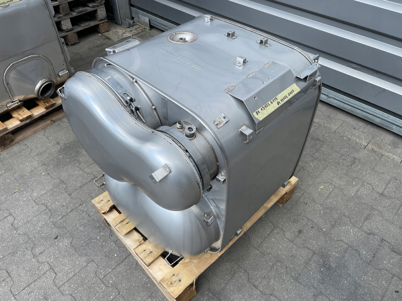 KATALIZATOR MAN TGX TGS EURO 6 DPF TŁUMIK WYDECH 81151036115 - Катализатор для Грузовиков: фото 4 KATALIZATOR MAN TGX TGS EURO 6 DPF TŁUMIK WYDECH 81151036115 - Катализатор для Грузовиков: фото 4