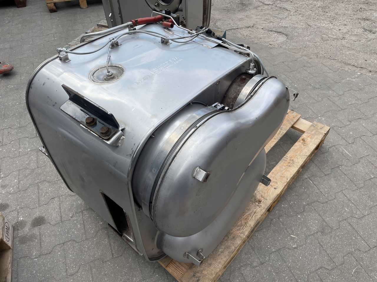 KATALIZATOR MAN TGX TGS EURO 6 DPF TŁUMIK WYDECH 81151036115 - Выхлопная труба для Грузовиков: фото 3 KATALIZATOR MAN TGX TGS EURO 6 DPF TŁUMIK WYDECH 81151036115 - Выхлопная труба для Грузовиков: фото 3