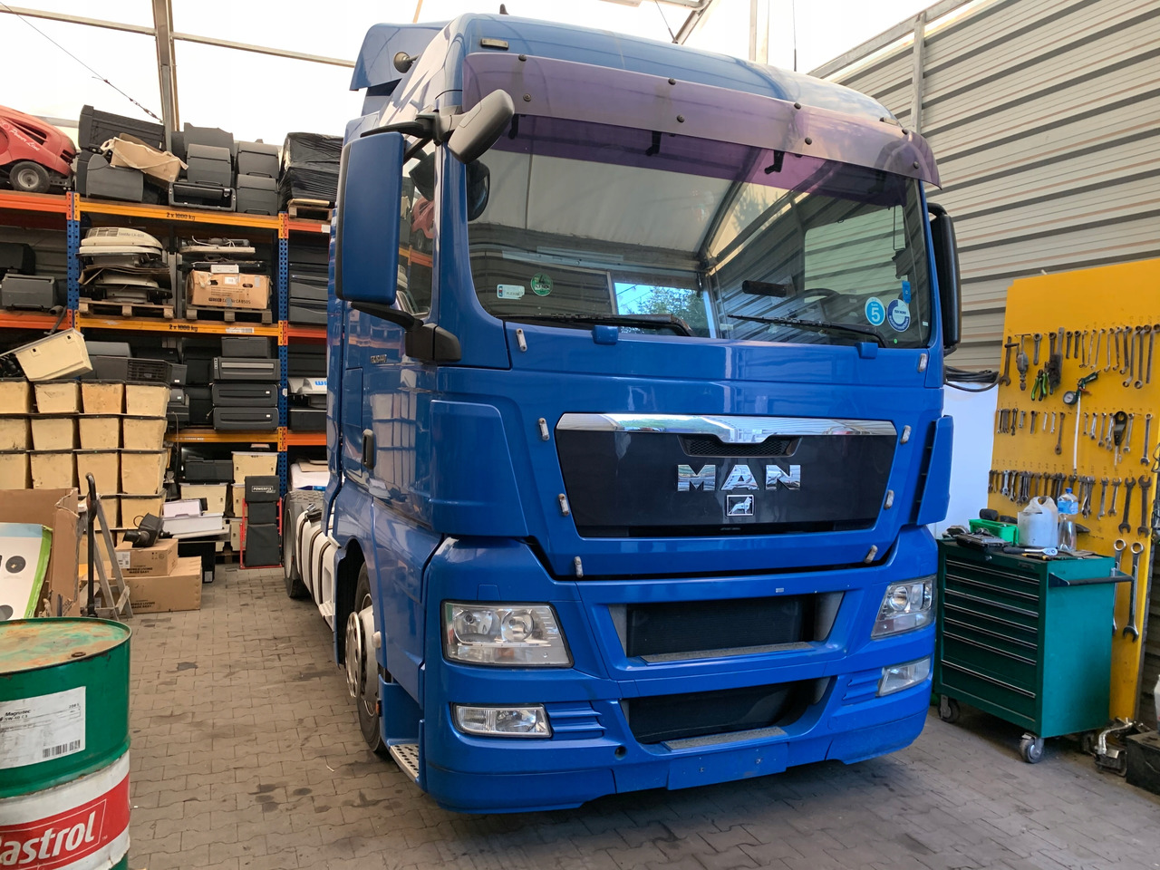 MASKA ATRAPA GRILL POLIK OWIEWKA MAN TGX - Капот для Грузовиков: фото 3 MASKA ATRAPA GRILL POLIK OWIEWKA MAN TGX - Капот для Грузовиков: фото 3