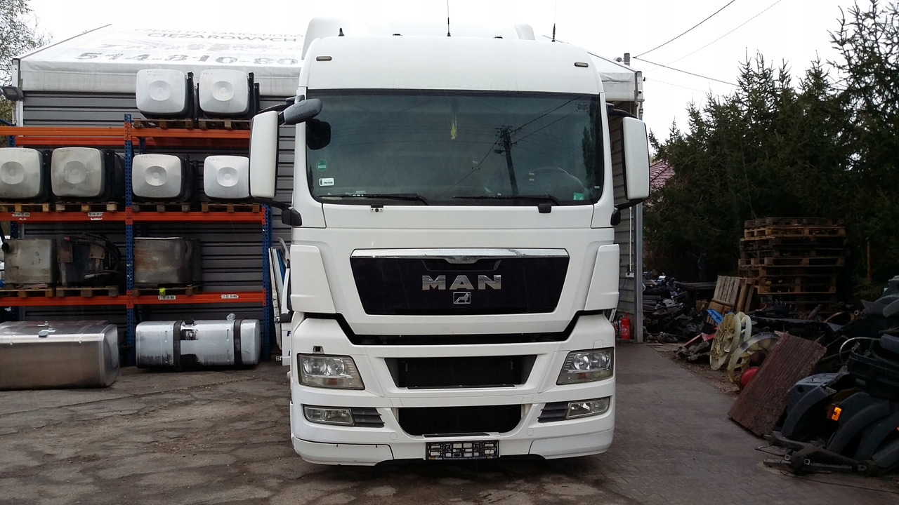 MASKA ATRAPA GRILL POLIK OWIEWKA MAN TGX - Капот для Грузовиков: фото 1 MASKA ATRAPA GRILL POLIK OWIEWKA MAN TGX - Капот для Грузовиков: фото 1