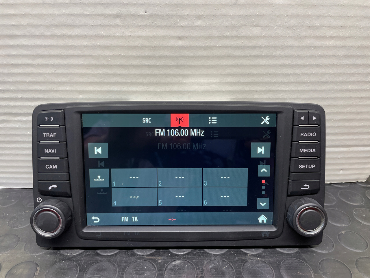 RADIO NAWIGACJA MAN TGS TGX EURO 6 81281006043 - Система навигации для Грузовиков: фото 1 RADIO NAWIGACJA MAN TGS TGX EURO 6 81281006043 - Система навигации для Грузовиков: фото 1