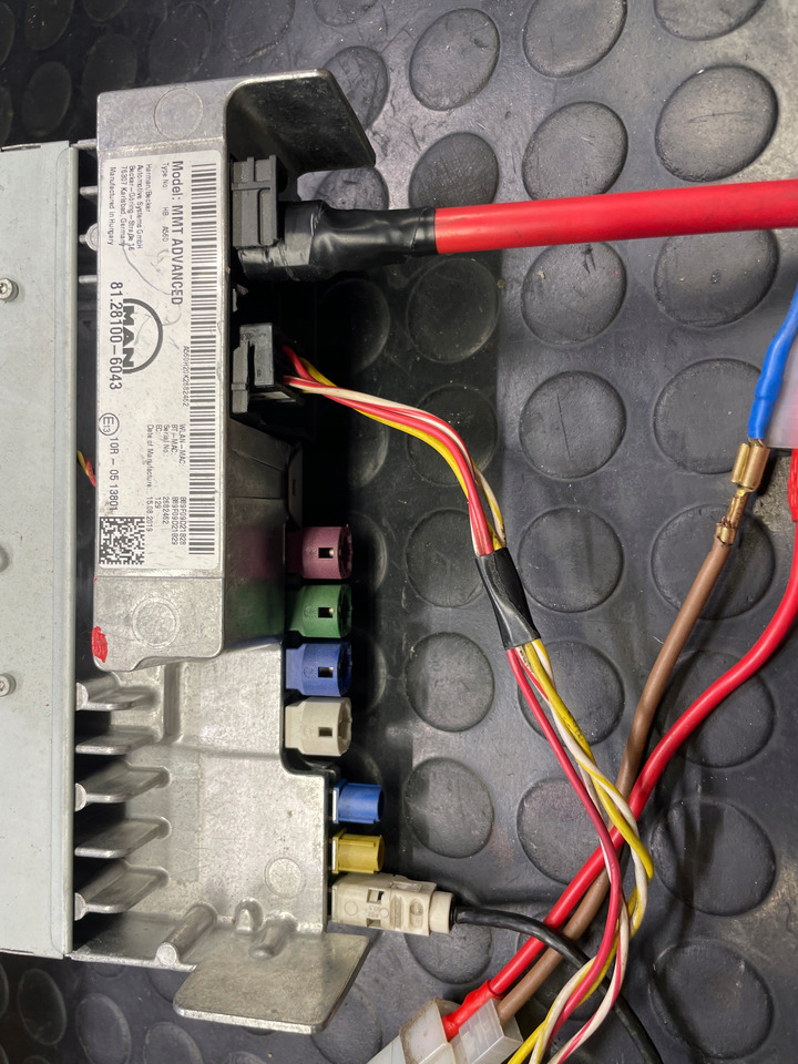 RADIO NAWIGACJA MAN TGS TGX EURO 6 81281006043 - Система навигации для Грузовиков: фото 3 RADIO NAWIGACJA MAN TGS TGX EURO 6 81281006043 - Система навигации для Грузовиков: фото 3