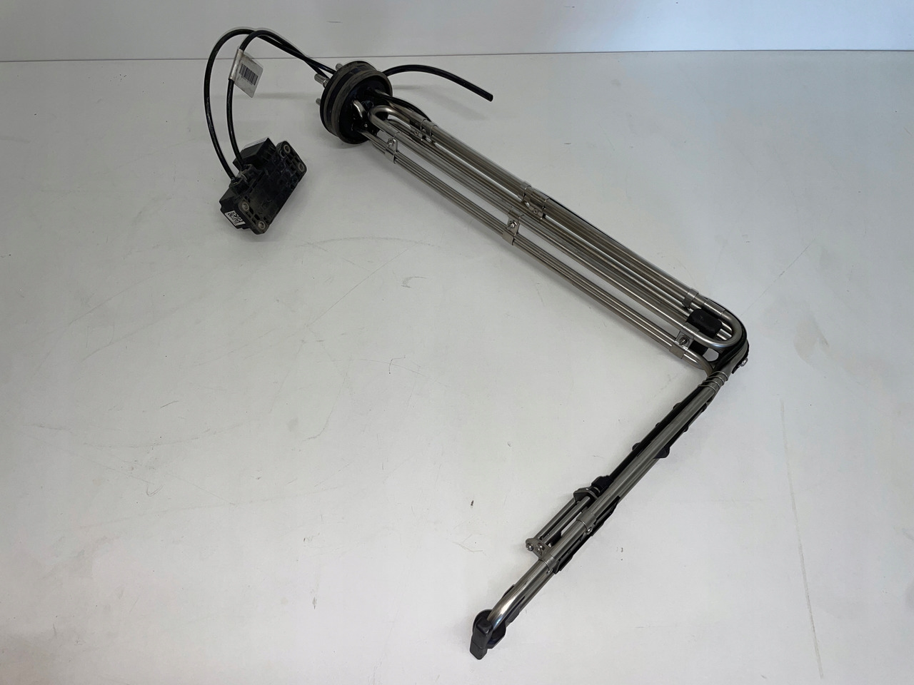 SMOK CZUJNIK ADBLUE AD BLUE MAN TGX TGS EURO 6 81154086040 - Бак для AdBlue для Грузовиков: фото 1 SMOK CZUJNIK ADBLUE AD BLUE MAN TGX TGS EURO 6 81154086040 - Бак для AdBlue для Грузовиков: фото 1