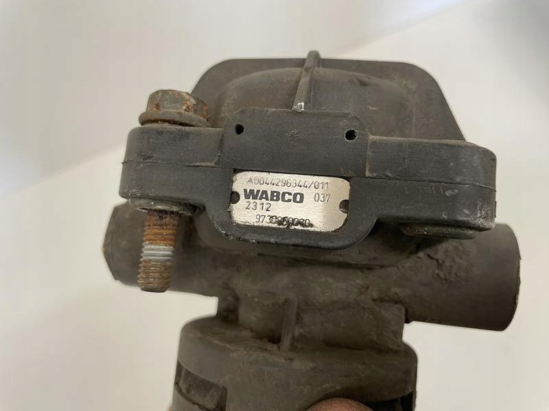 ZAWÓR NACZEPY MERCEDES ACTROS MP 4 MP4 A0044296344 - Тормозной клапан для Грузовиков: фото 3 ZAWÓR NACZEPY MERCEDES ACTROS MP 4 MP4 A0044296344 - Тормозной клапан для Грузовиков: фото 3